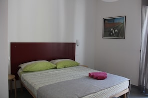 Premium bedding, down duvets, desk, free WiFi