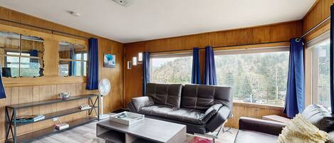 Fernseher, Netflix, DVD-Player, Streaming-Dienste