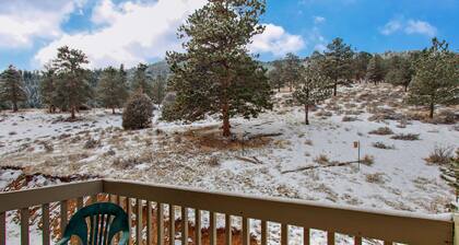 Comfortable home with breathtaking mountain views and high-speed WiFi