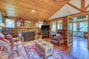 TV, fireplace, DVD player