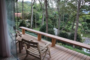 Deluxe Suite, Lake View | View from room