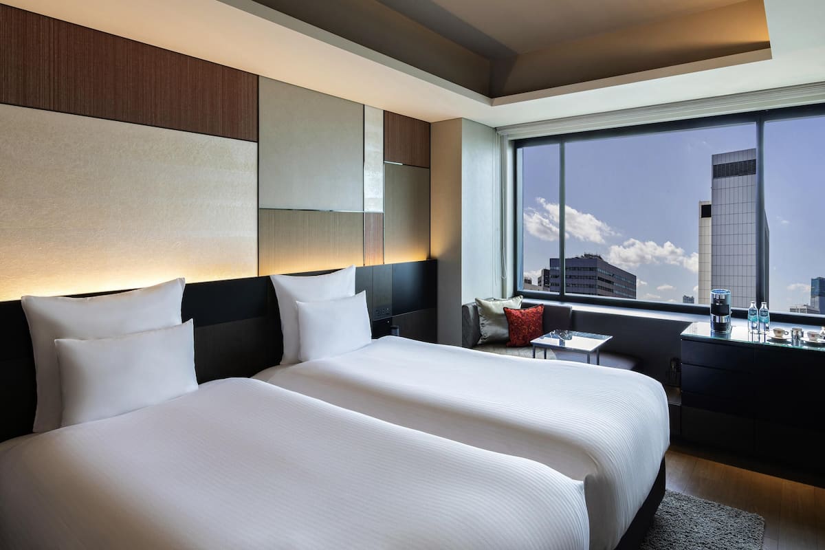 Premium bedding, minibar, in-room safe, desk