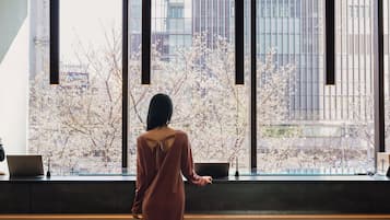 Check-in/check-out kiosk
