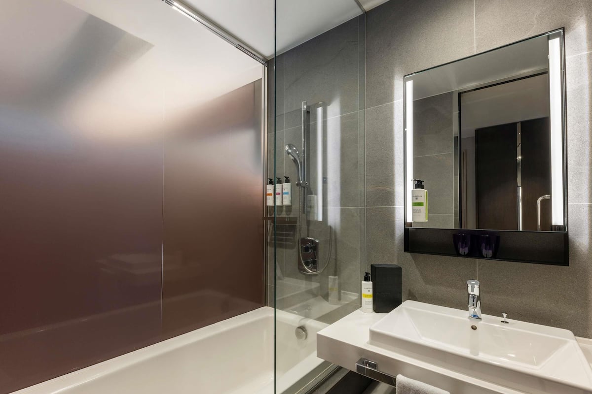 Premium bedding, minibar, in-room safe, desk