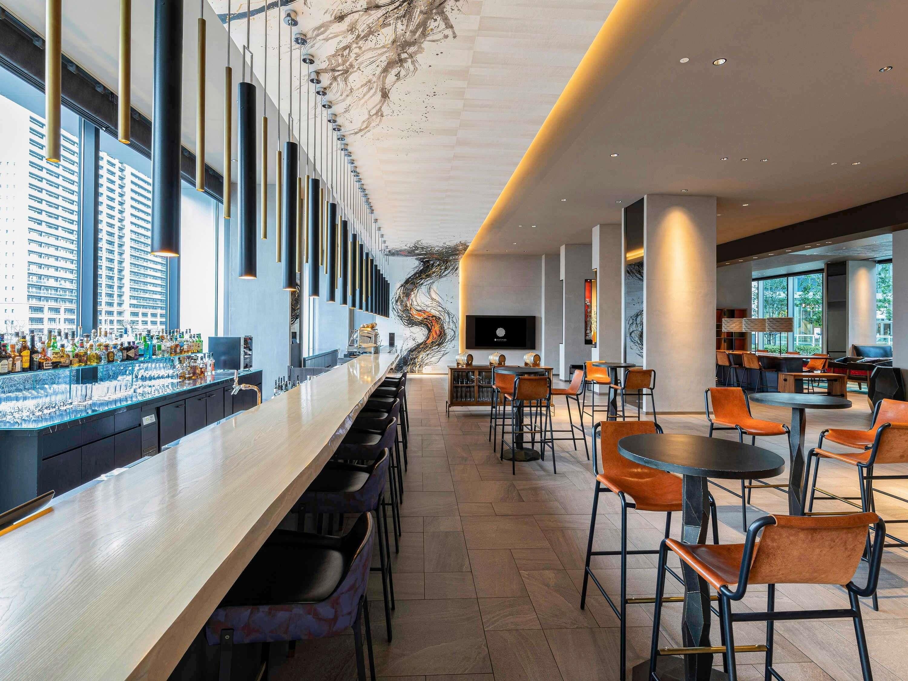 2 间酒吧/酒廊、大堂酒廊、天台酒吧