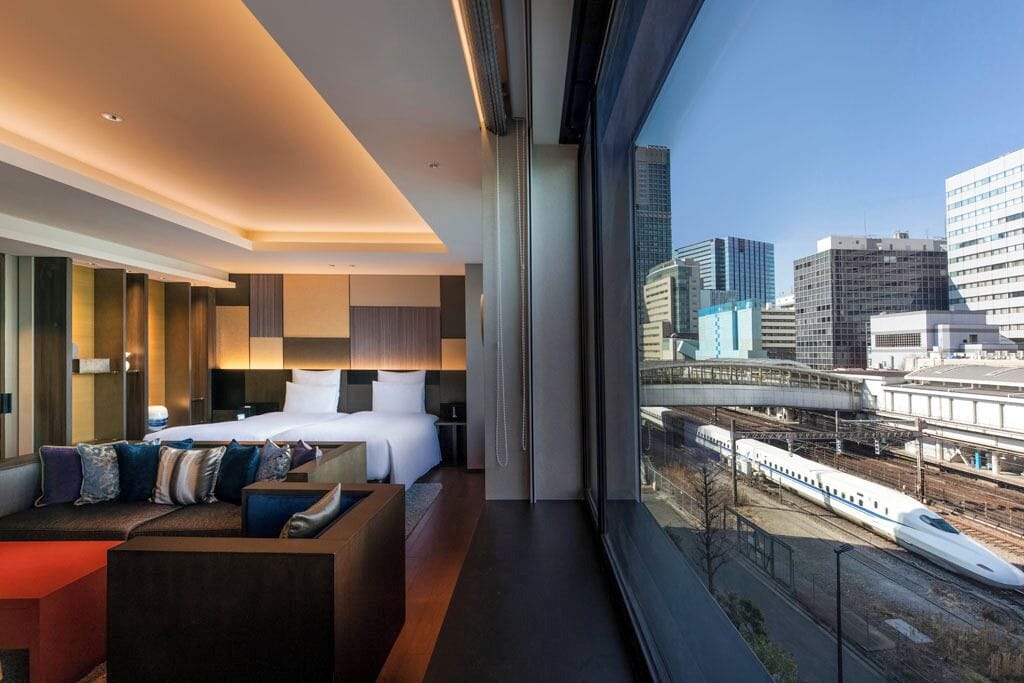 Superior Suite, 2 Twin Beds, Club Lounge Access | Premium bedding, minibar, in-room safe, desk