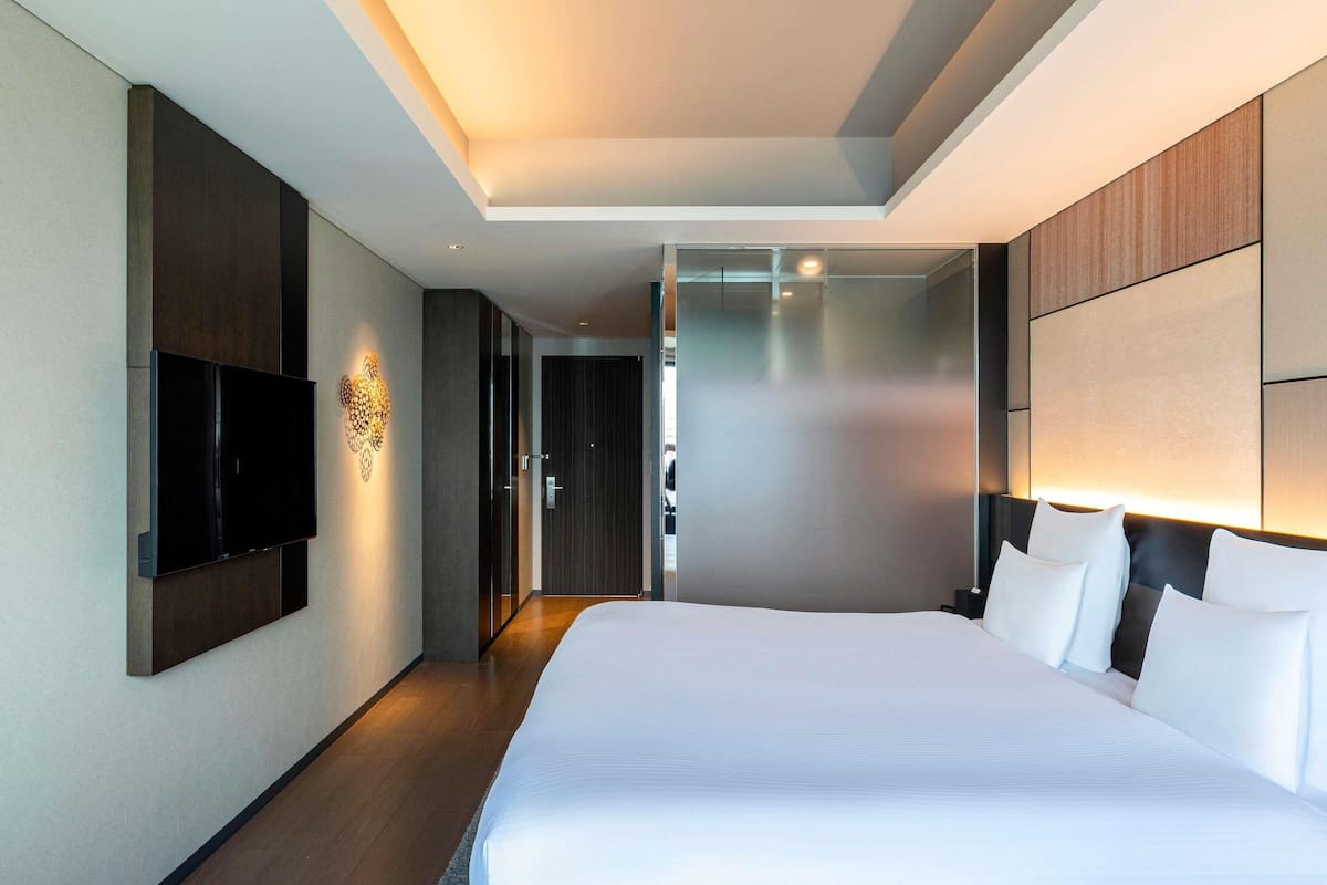 1 Schlafzimmer, hochwertige Bettwaren, Minibar, Zimmersafe