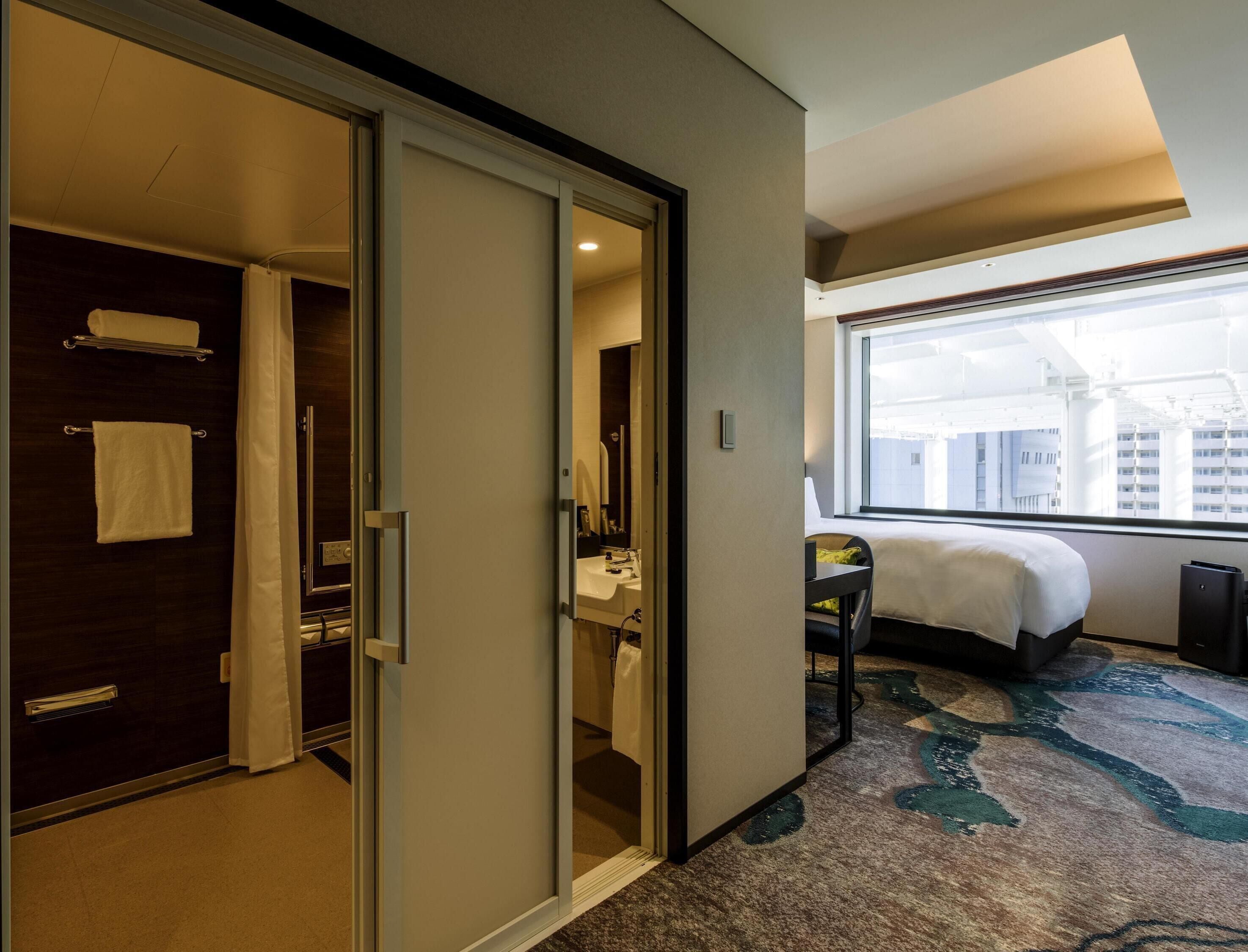 Habitación, 1 cama matrimonial | Ropa de cama de alta calidad y minibar 