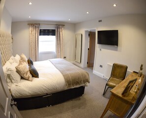 Superior Double Room, 1 King Bed, Non Smoking | Individually decorated, blackout curtains, soundproofing - The Gregory (Grantham)