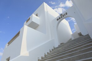 Exterior - Theasis Luxury Suites (Naxos)