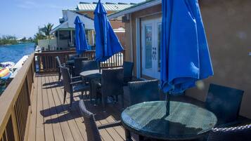 Lunch and dinner served, pool views