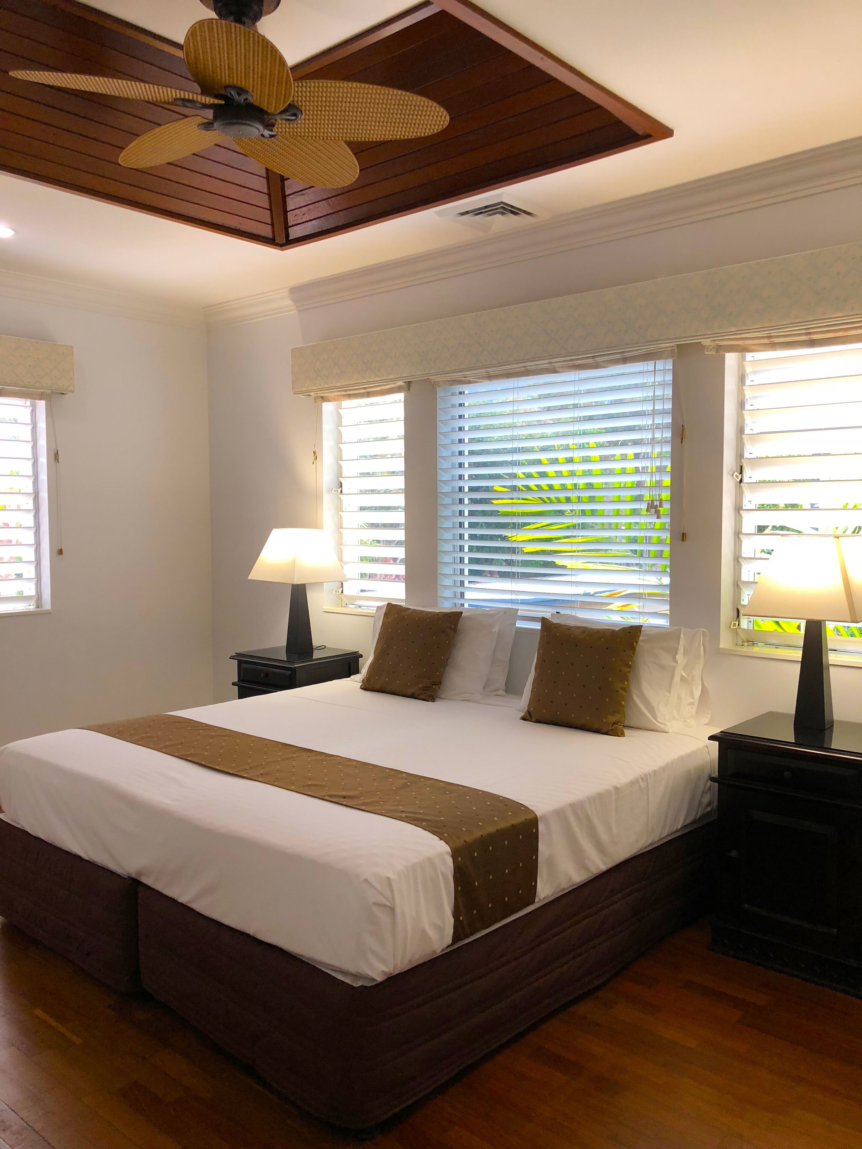 Two Bedroom Luxury Suite with spectacular beachfront views from your own terrace — image 16