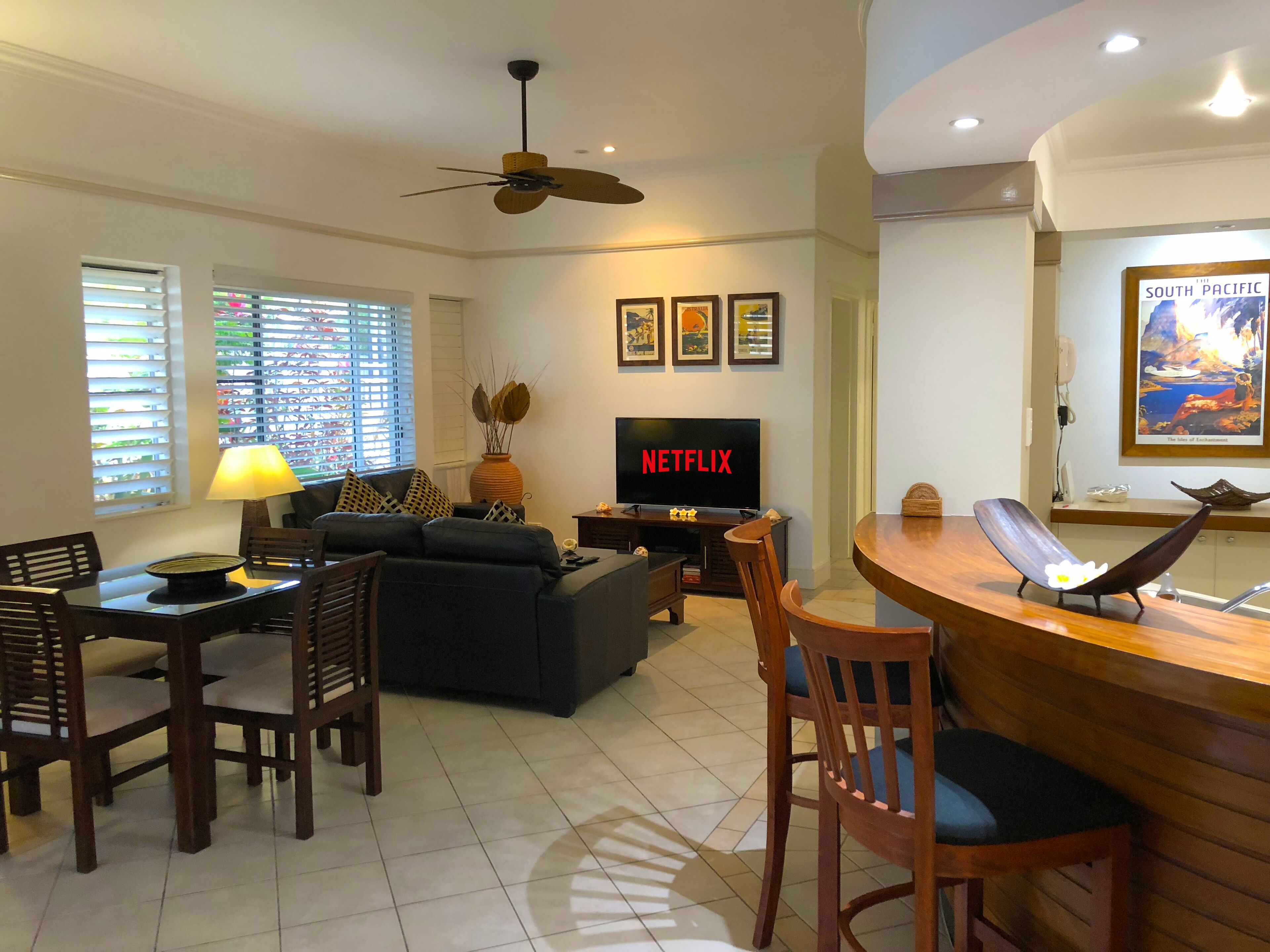 Two Bedroom Luxury Suite with spectacular beachfront views from your own terrace — image 8