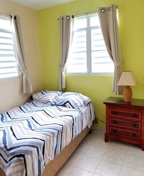 2 bedrooms, iron/ironing board, WiFi, bed sheets