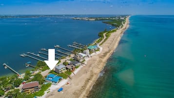 Private beach, sun loungers, beach umbrellas, beach towels