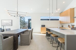 Fridge, microwave, oven, stovetop - 5MM Aspen New Construction Residence in Town by Aspen Vacation Rentals™ (Aspen)