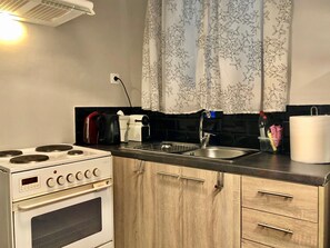 Dishwasher, coffee/tea maker