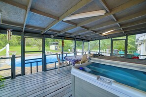 Outdoor dining - Dayton Home w/ Pool & Deck on 37 Private Acres! (Dayton)