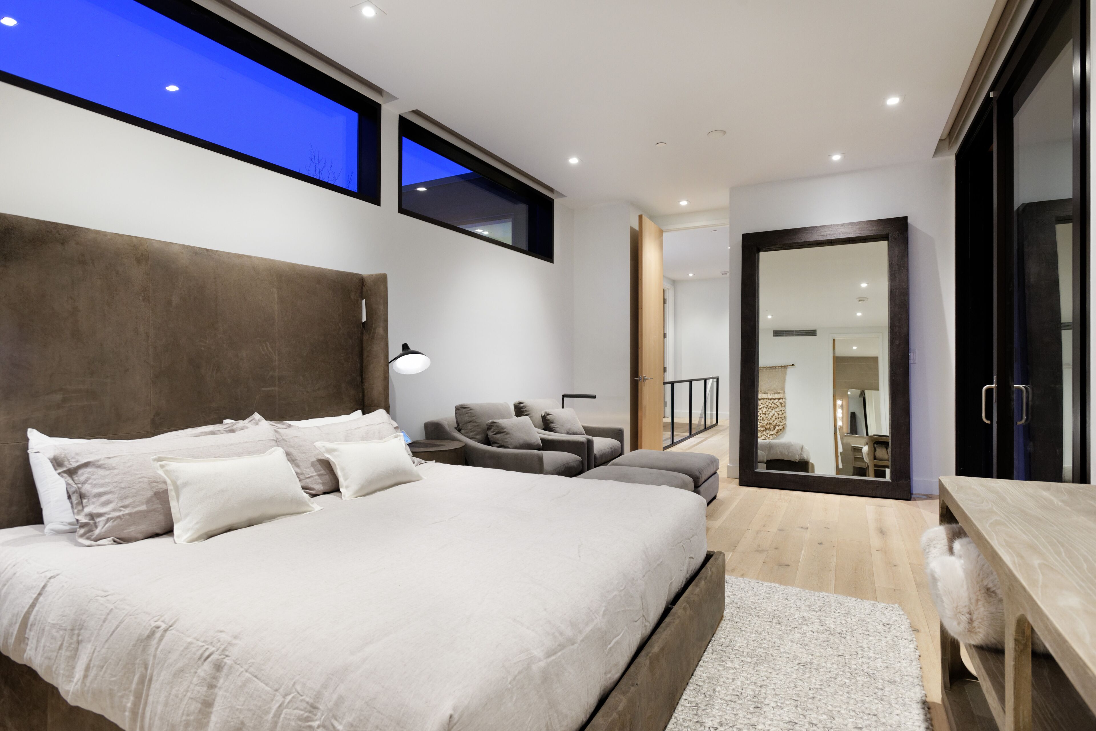 5 多间卧 室、熨斗/熨衣板、免费 WiFi、床单