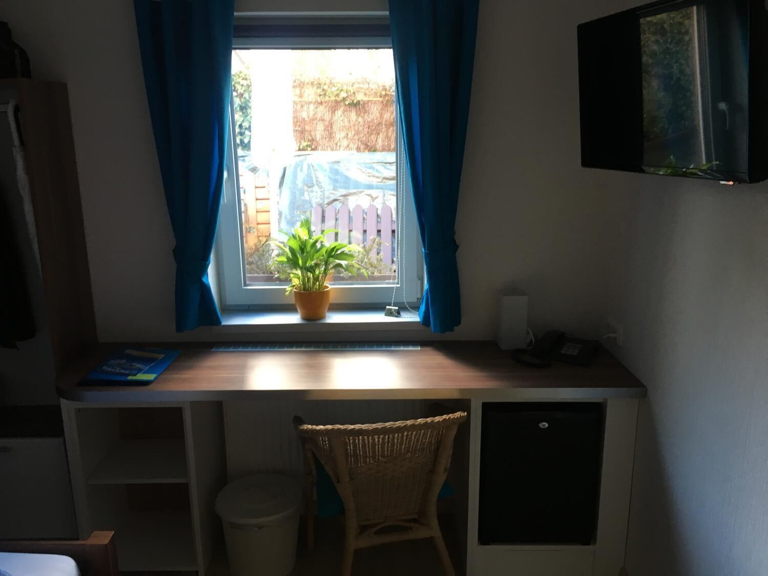 minibar, in-room safe, desk, laptop workspace