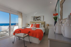 2 bedrooms, iron/ironing board, travel cot, free WiFi