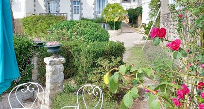 VILLA MAJOY - Appartement vacances avec vue sur le port de la Trinité-sur-Mer - T547