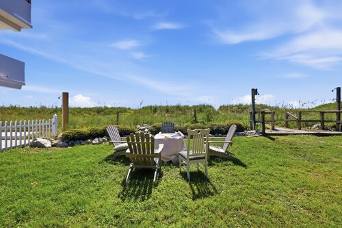 Hazels Child Oceanfront Large  Beach House