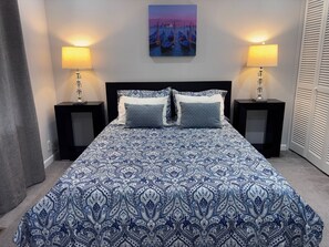 4 bedrooms, desk, iron/ironing board, travel cot