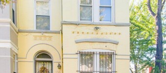 125 Year Old Rowhouse Near Union Market / National Mall / Museums & Restaurants