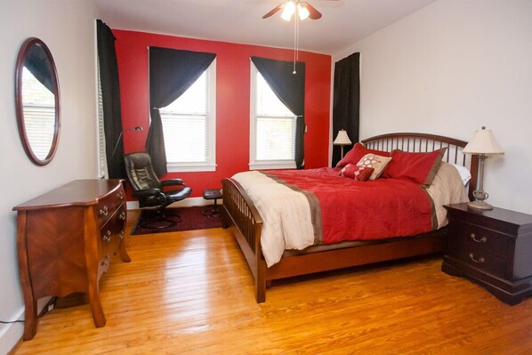 3 bedrooms, iron/ironing board, free WiFi, bed sheets