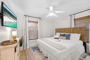 4 bedrooms, Internet, bed sheets - Sand Dollar - Grayton, Private Pool, Close to the Beach, Walk to the Red Bar! (Grayton Beach)