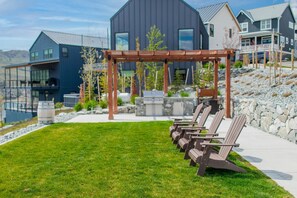 Terrace/patio - Welcome to Lake Life at The Lookout at Lake Chelan (Chelan)