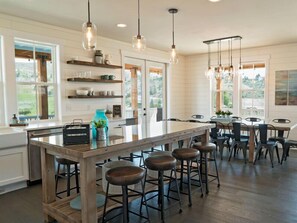 Dining - The Bluewater at The Lookout at Lake Chelan (Chelan)