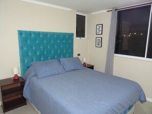 Basic Apartment, 2 Bedrooms, Accessible | 3 bedrooms, iron/ironing board, bed sheets - Departamento Reserva de Huasco (Huasco)