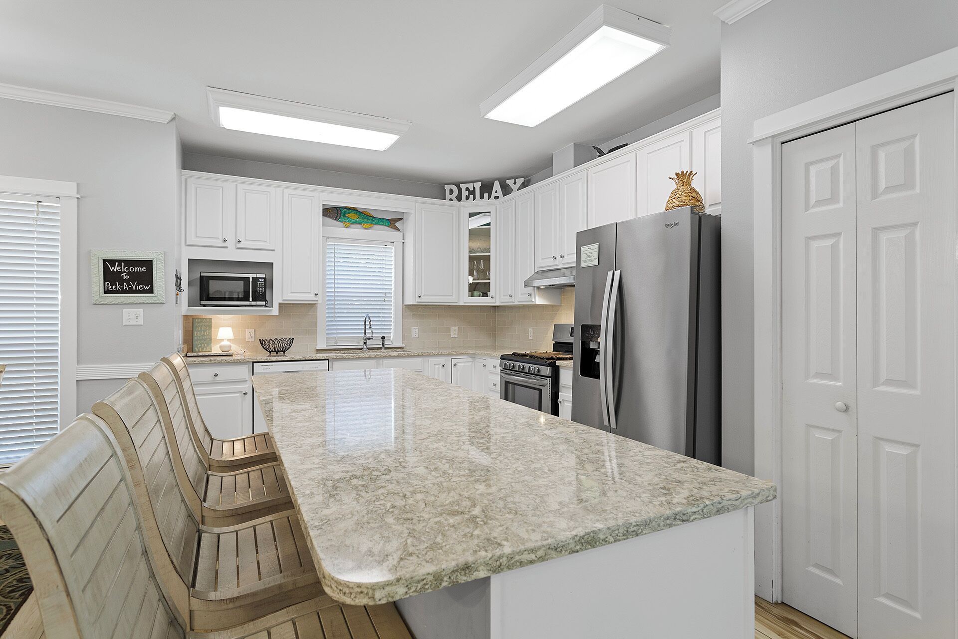 Dishwasher, dining tables
