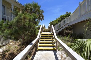 Property grounds - Peek A View - Heated Private Pool, Free Beach Service, Walk to Shops + Dining! (Sunrise Beach)