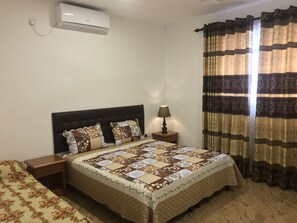 مكواة/لوح كي وواي فاي مجانًا