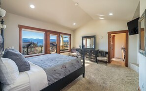 6 habitaciones, tabla de planchar con plancha y wifi gratis 