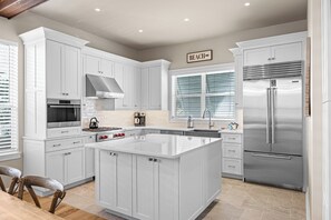 Dishwasher, ice maker, dining tables - Down By The Sea - Gulf and Lake Views, Heated Community Pool, Grayton Beach! (Grayton Beach)