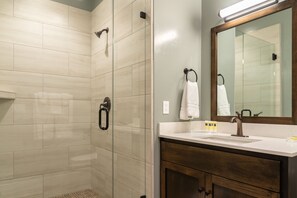 Een douche, een haardroger