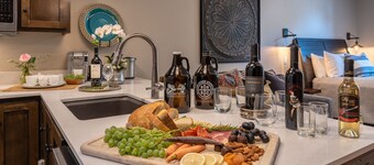 Paso Park Suite 204-Balcony Overlooking Town Square in Downtown Paso Robles!