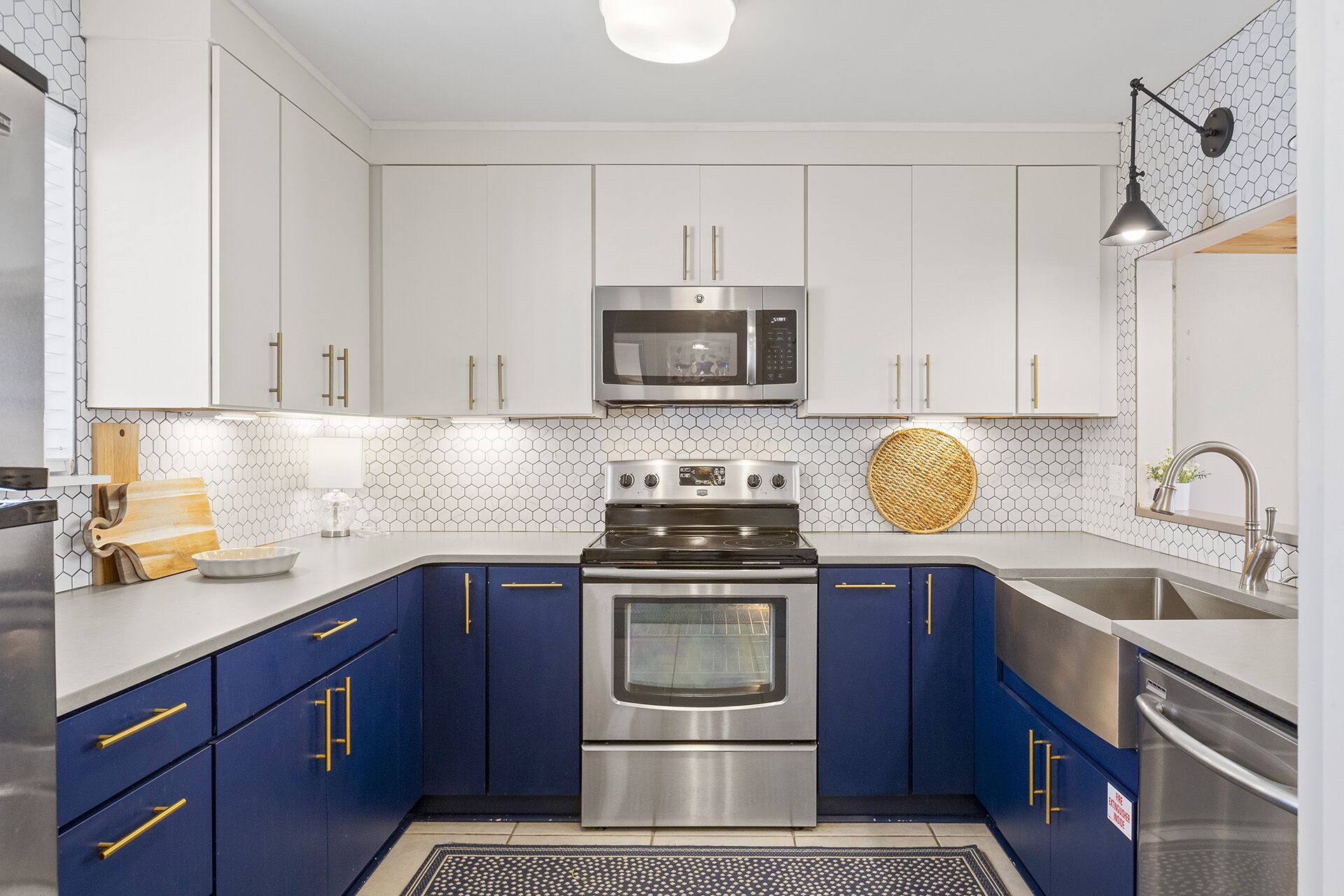 Dishwasher, dining tables