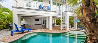 Luxury Home with Pool, Rooftop Deck, and Gulf Views! 1.5 Blocks to Beach