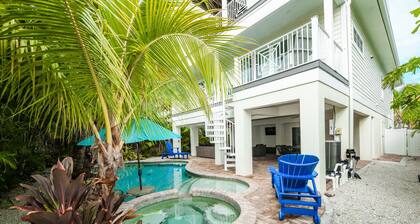 Luxury Home with Pool, Rooftop Deck, and Gulf Views! 1.5 Blocks to Beach