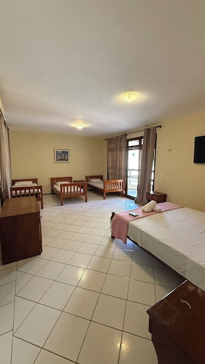 Quarto Quintuplo | 客房景觀