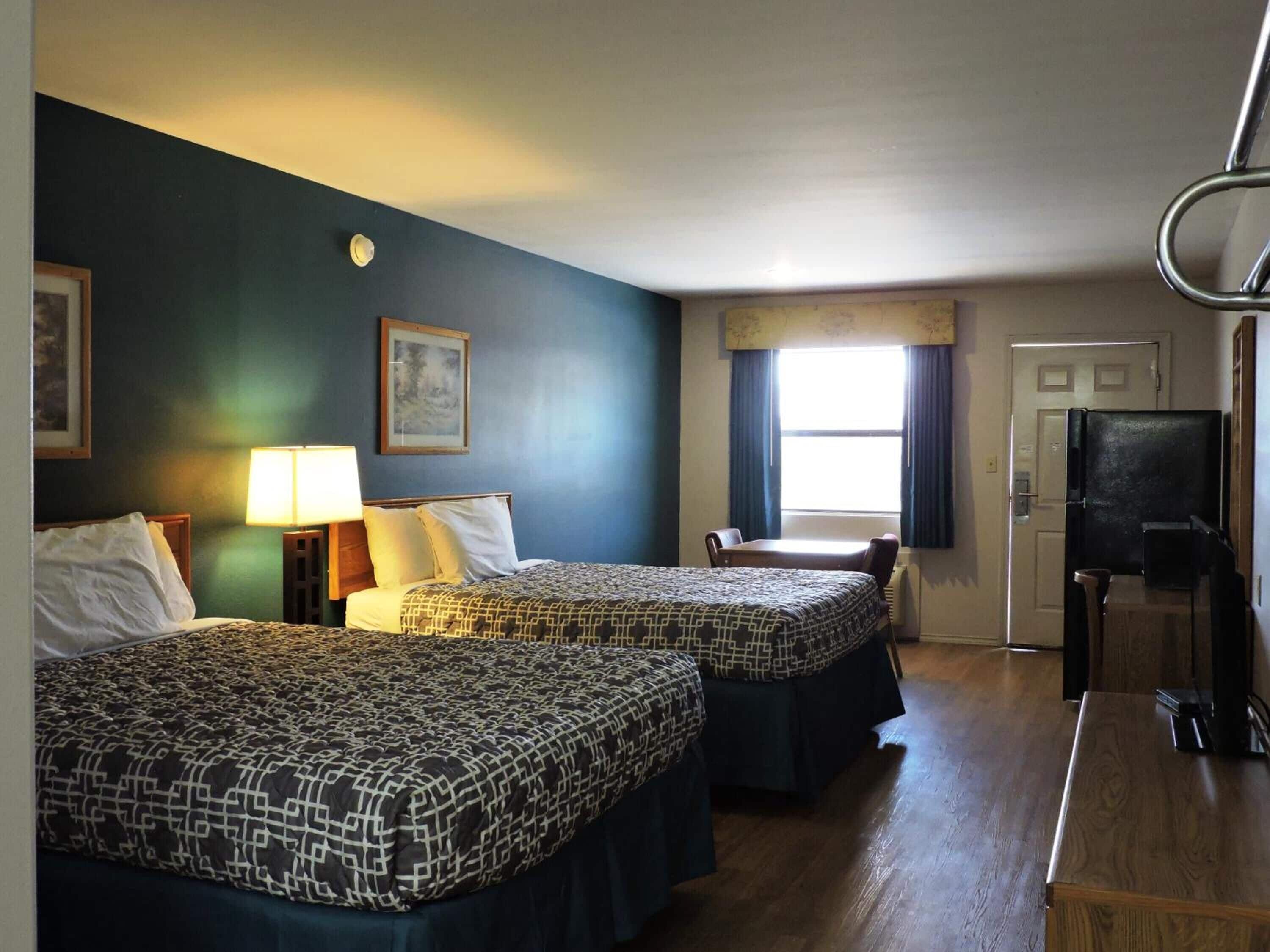 free wifi, bed sheets, wheelchair access