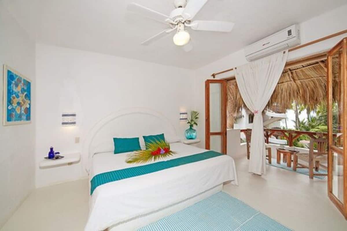 Bungalow, 1 King Bed, Non Smoking