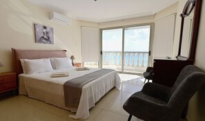 7 chambres, fer et planche à repasser, Wi-Fi gratuit, draps fournis