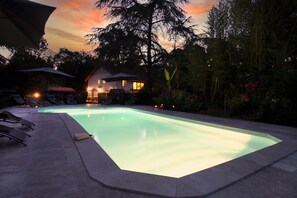 Piscine extérieure, piscine chauffée