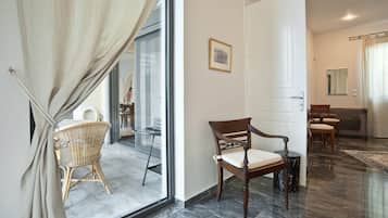 5 habitaciones, tabla de planchar con plancha y wifi gratis